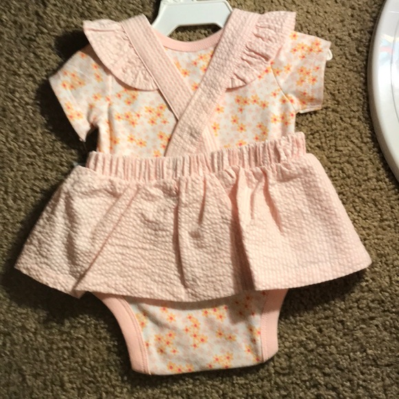 Little girl out fit - Picture 2 of 2